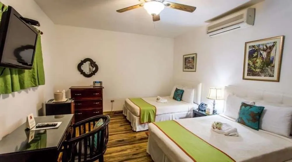 Altamont West Hotel Montego Bay