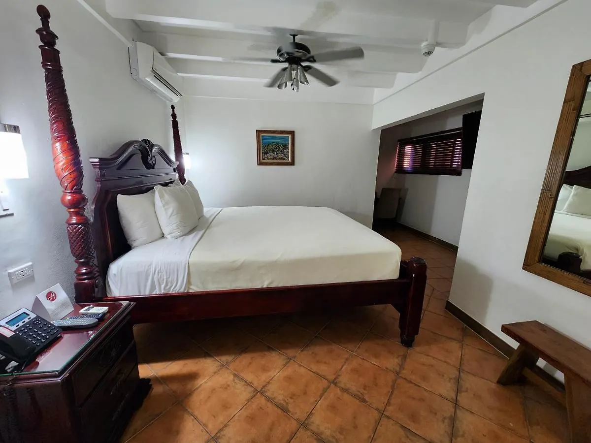 Altamont West Hotel Montego Bay