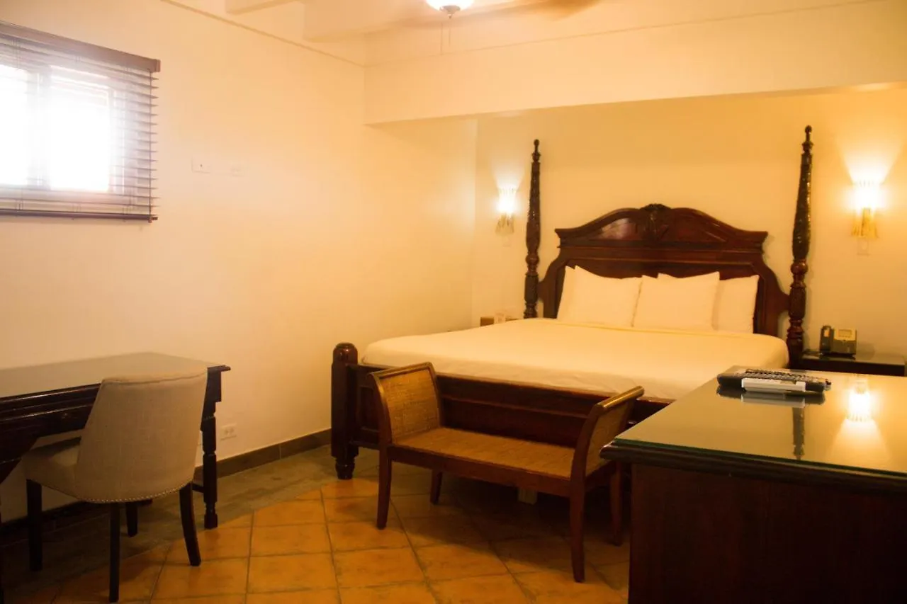 Altamont West Hotel Montego Bay 3*,